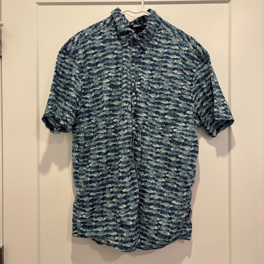 Eddie Bauer Mens XL Blue Fish Print Short Sleeve Button Down Shirt Casual Summer
